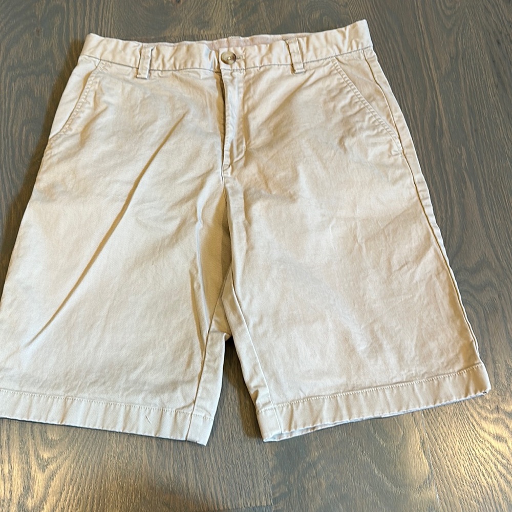 Vineyard Vines shorts